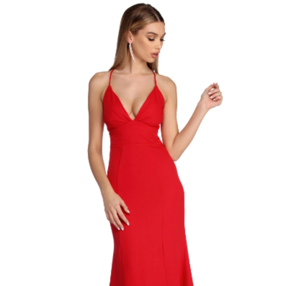 Windsor Alyssa Red Formal Open Back Dress